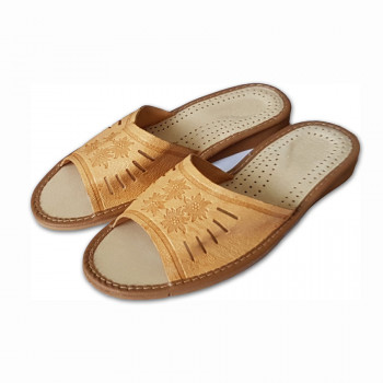 Women's Slippers made of natural leather P-10