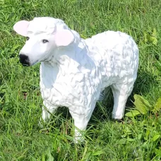 Zahradní ovečka stojící Zahradní ovečka stojící